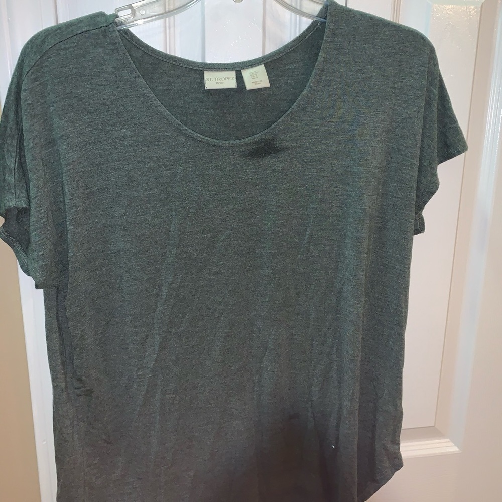 Women’s grey t-shirt